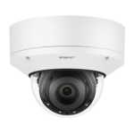 Cámara Domo 2MP con IA, Antivandalica / Lente Motorizado de 4.38 A 9.33mm / P-Iris, WDR 120dB / Ranura SD / IP66 IP67 IP6K9K